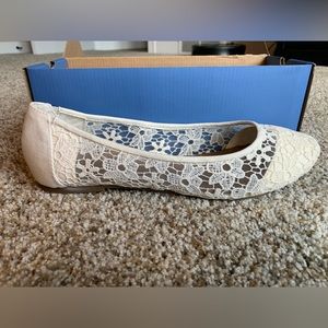 Size 11 Crochet Shoe- never worn
